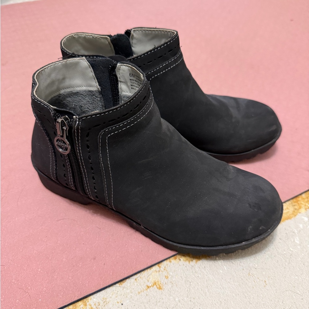 Black Ankle Boots with Side Zipper